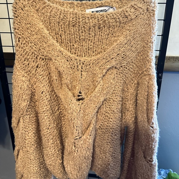 Rumored NWOT sweater. Very oversized. Fits up to large. Hand knitted - Picture 5 of 10